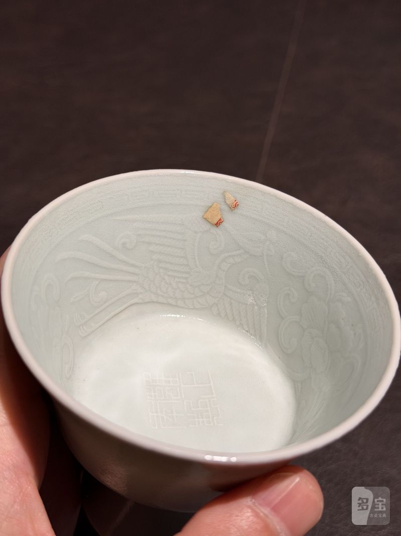清雍正 青釉模印凤纹高足杯 - 图7